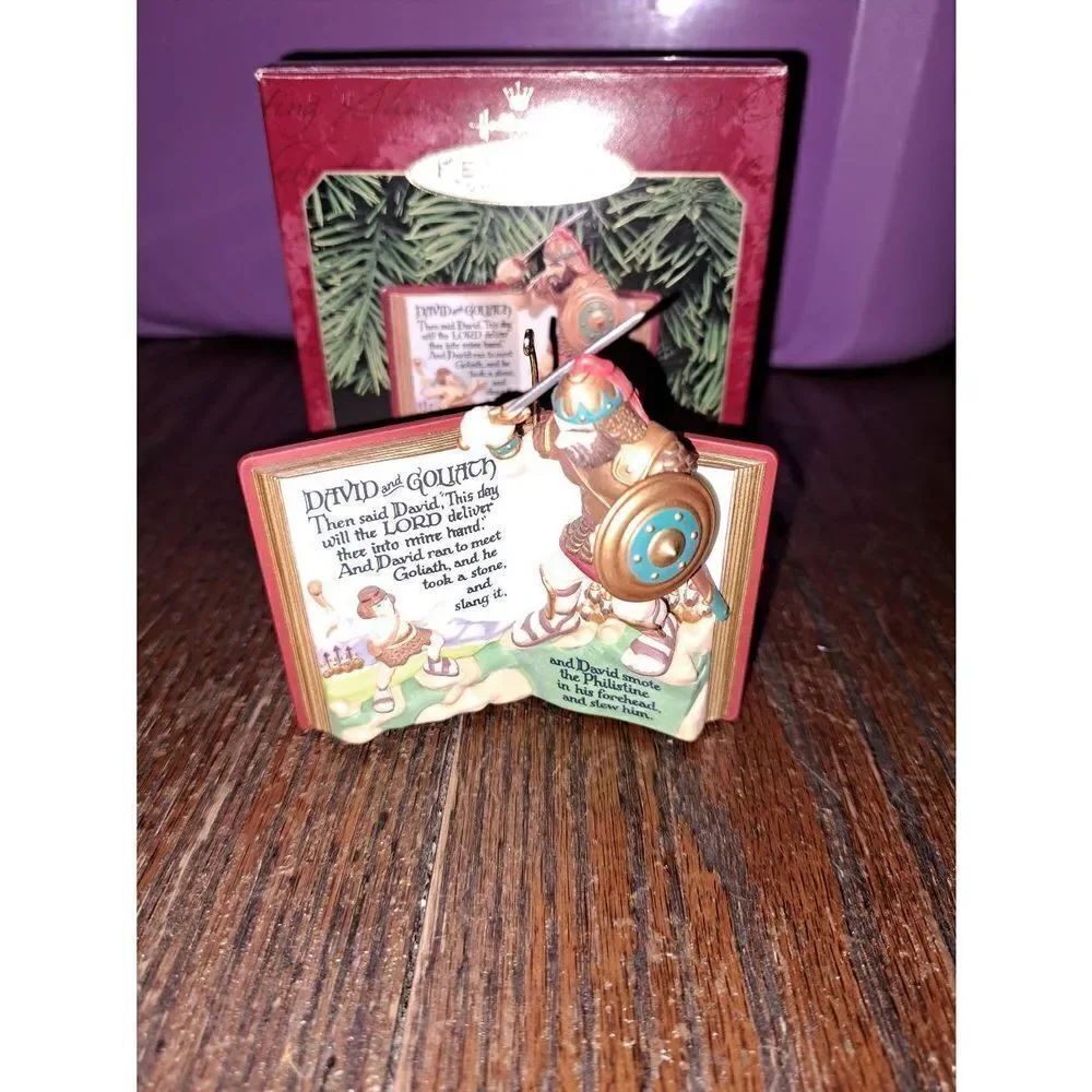 Vintage 1999 Hallmark Keepsake David & Goliath Christmas Holiday Tree Ornament